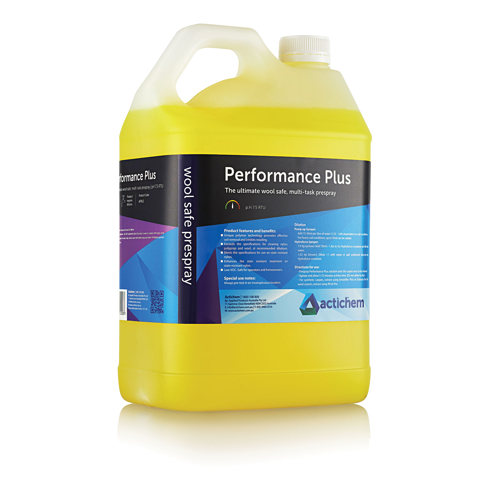 Multi-task prespray detergent for hot water extraction carpet cleaning
