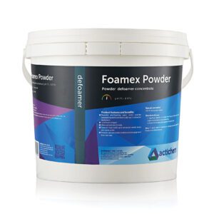 Powder defoamer for cleaning systems